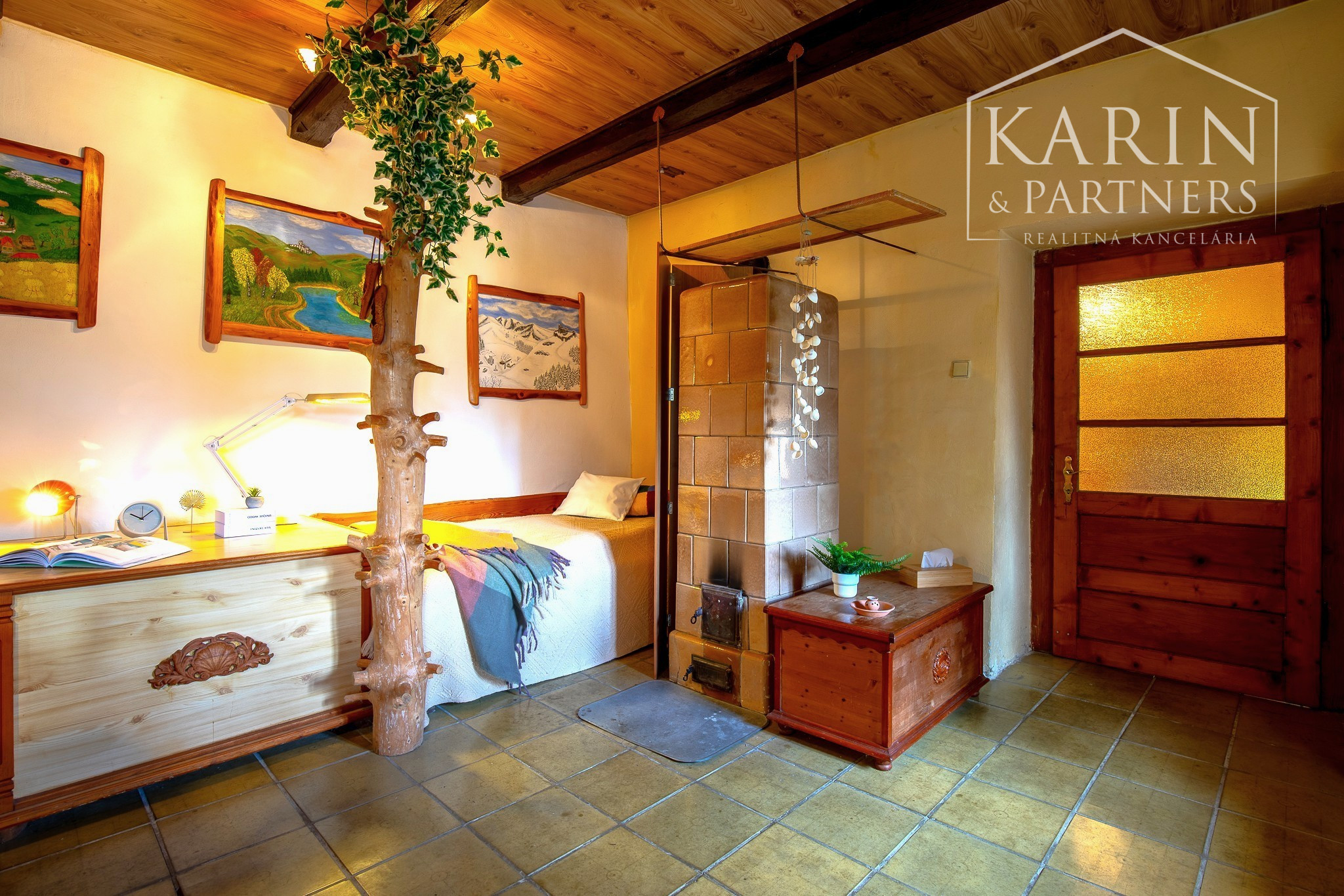 Pokojná chalupa s dušou v Štiavnických vrchoch – Jabloňovce.