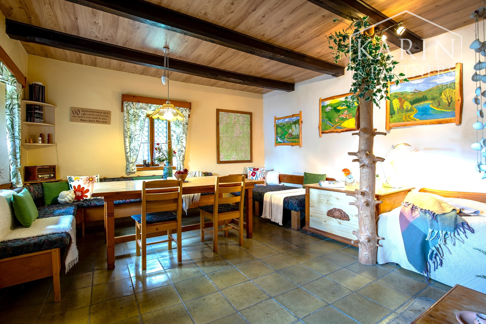 Pokojná chalupa s dušou v Štiavnických vrchoch – Jabloňovce.