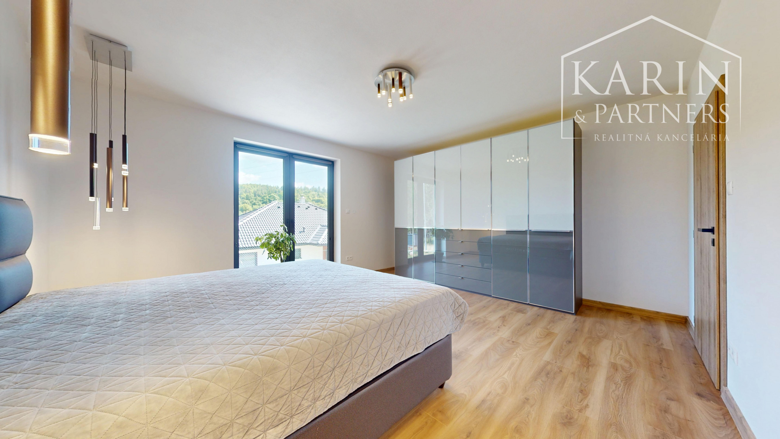 Luxusná novostavba s nadštandardným vyhotovením ihneď k nasťahovaniu v blízkosti Banskej Štiavnice