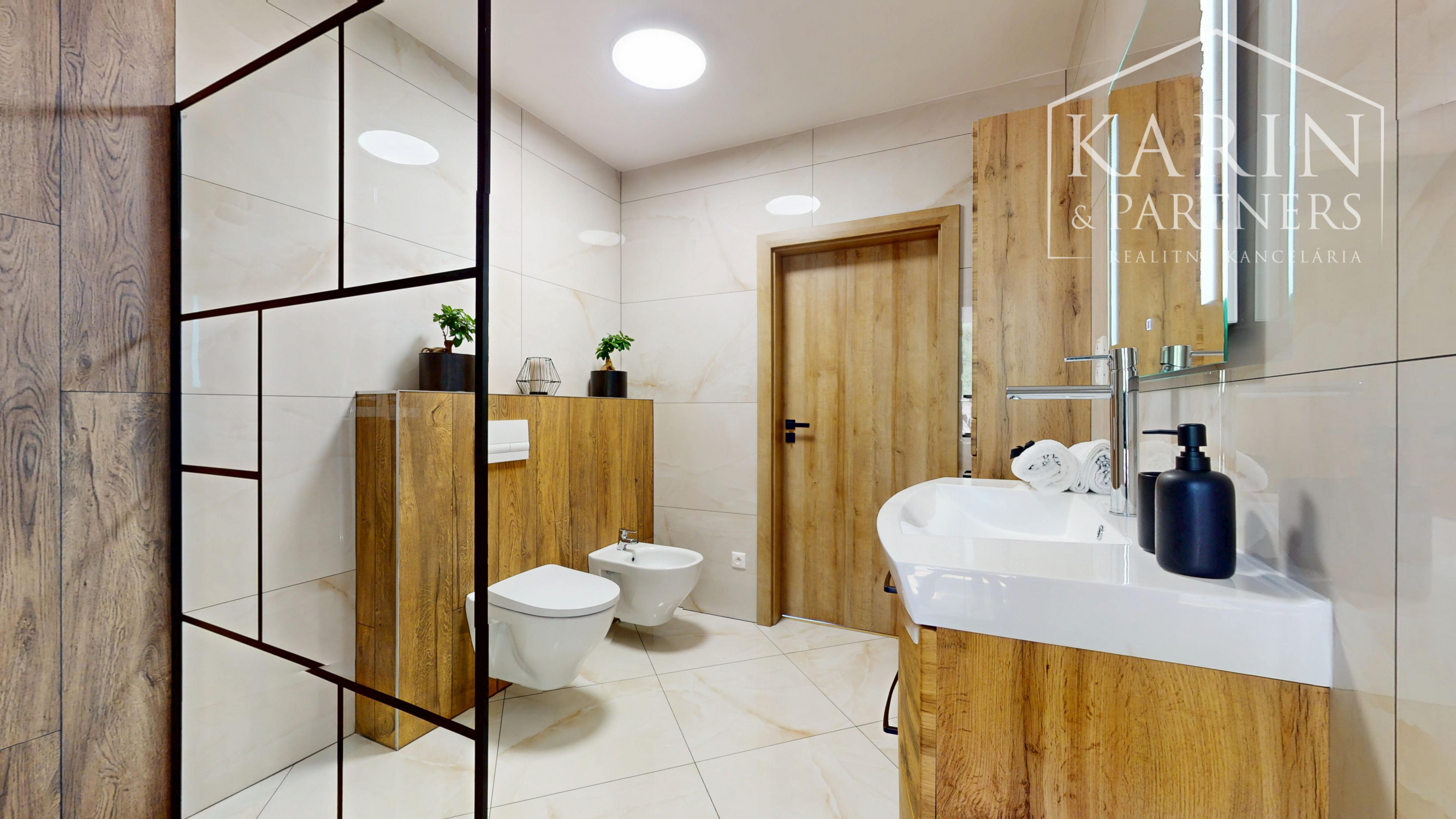 Luxusná novostavba s nadštandardným vyhotovením ihneď k nasťahovaniu v blízkosti Banskej Štiavnice