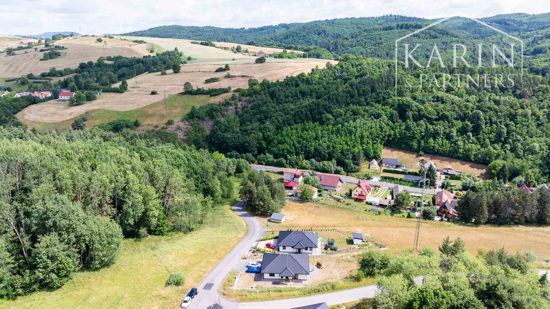 Luxusná novostavba s nadštandardným vyhotovením ihneď k nasťahovaniu v blízkosti Banskej Štiavnice