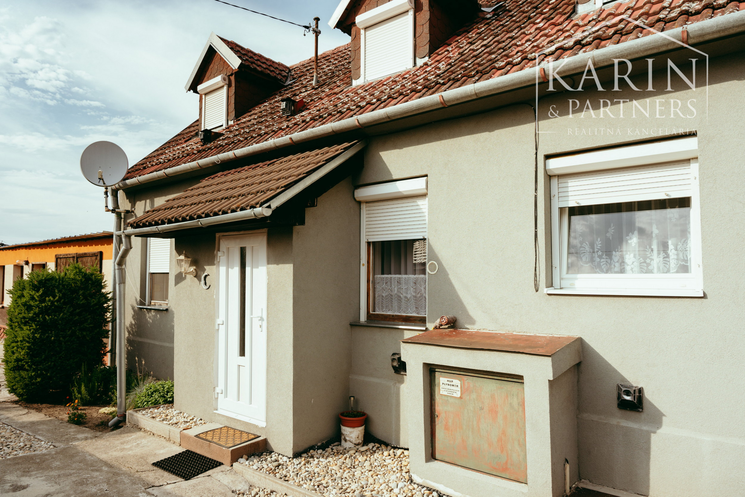 REZERVOVANÉ: 4i rodinný dom s podkrovnými izbami v obci Kúty