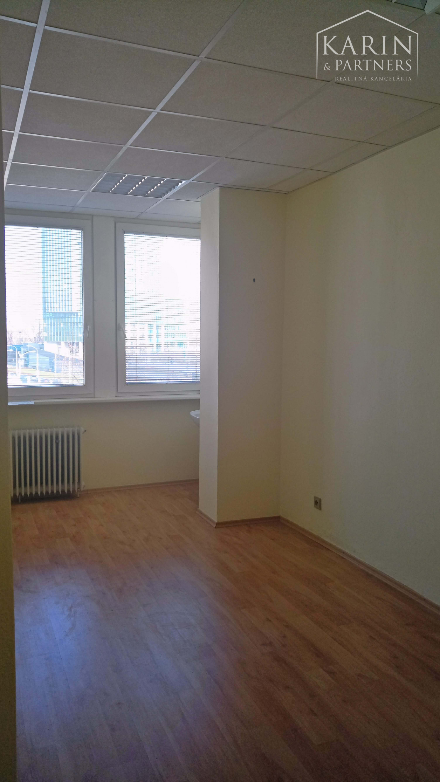 LEN: 170.-€/ mesiac! Prenájom klimatizovaná kancelária 13,40 m2, Hattalova ul. BA III. Nové Mesto.