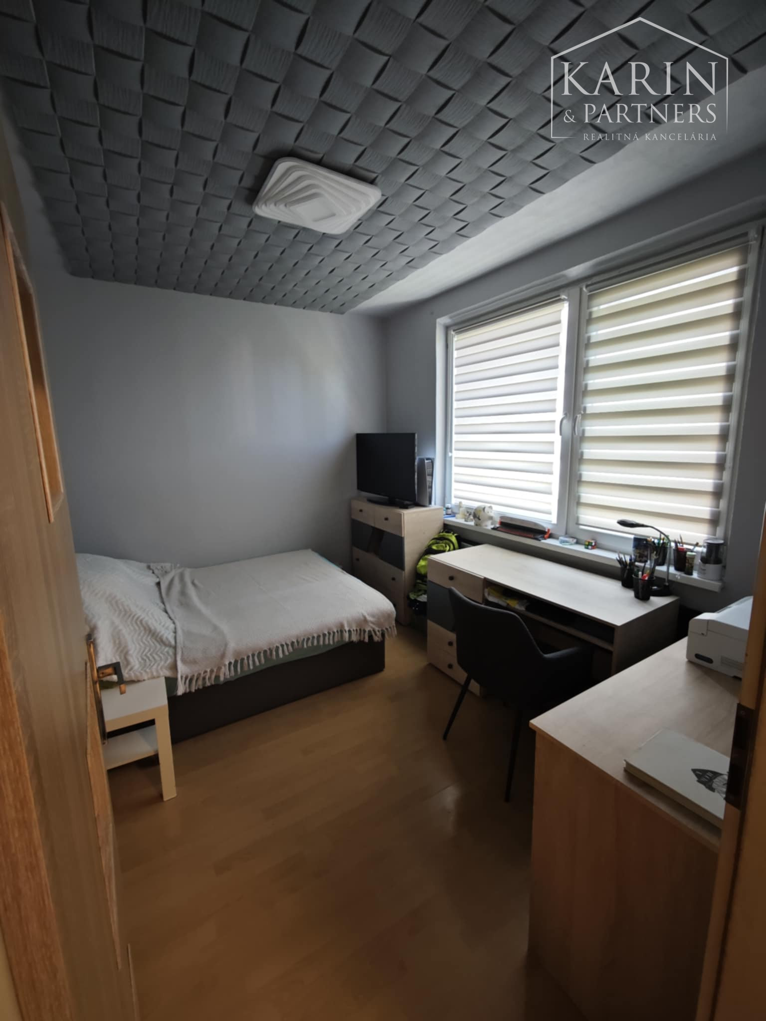 Výhodná ponuka: Na predaj – Priestranný 4-izbový byt po rekonštrukcii so špajzou a balkónom na sídlisku JUH – Nové Zámky