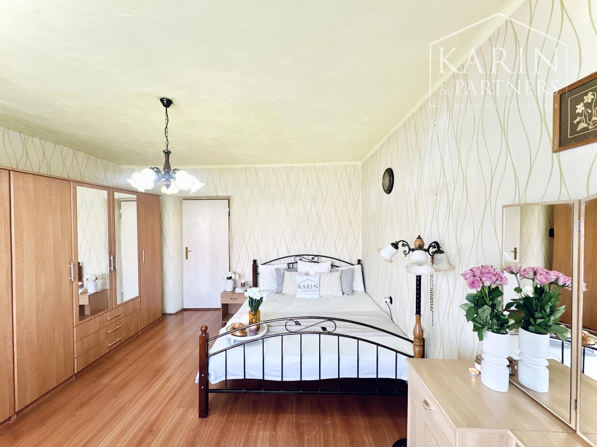 REZERVOVANÉ!!! RODINNÝ DOM HORNÁ KRÁLOVÁ