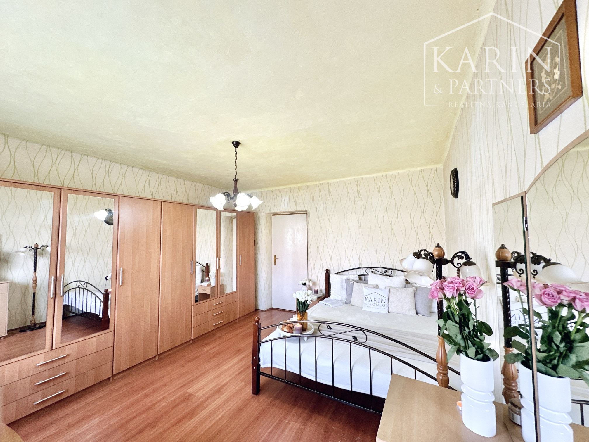 REZERVOVANÉ!!! RODINNÝ DOM HORNÁ KRÁLOVÁ