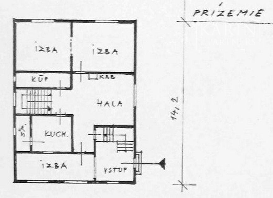 Priestranný 7 izb. rodinný dom - 6 km od Nových Zámkov