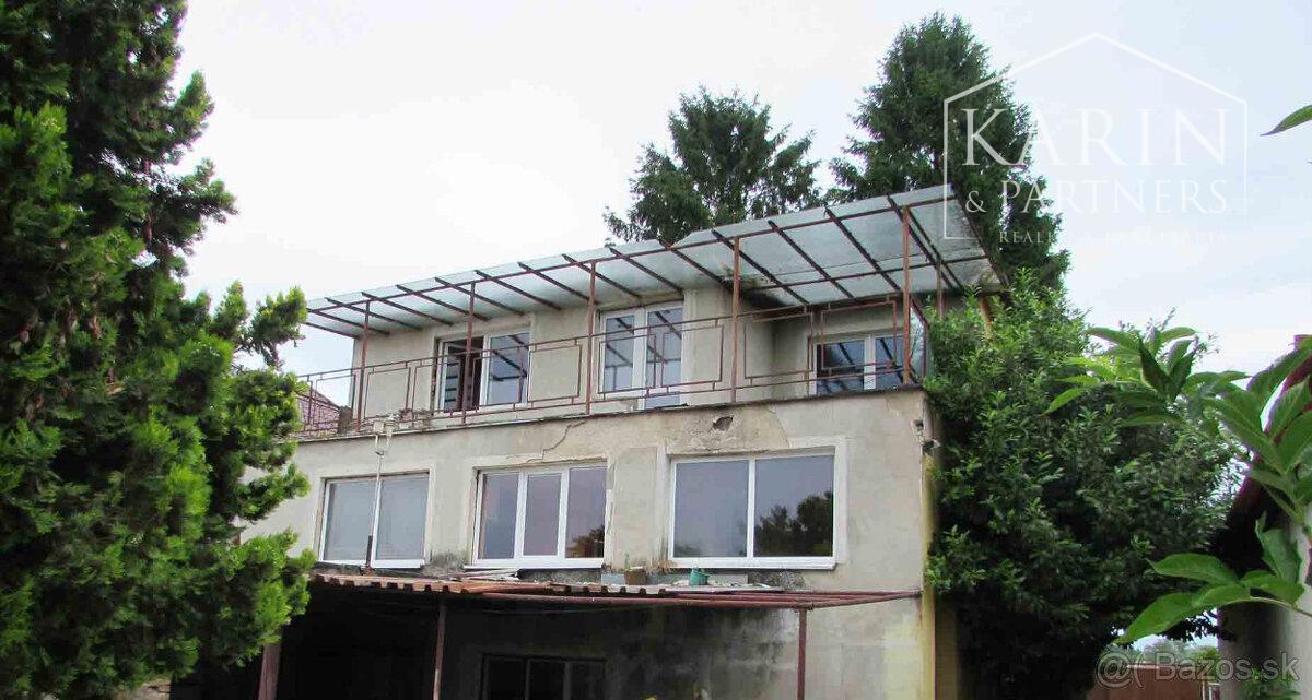 Priestranný 7 izb. rodinný dom - 6 km od Nových Zámkov