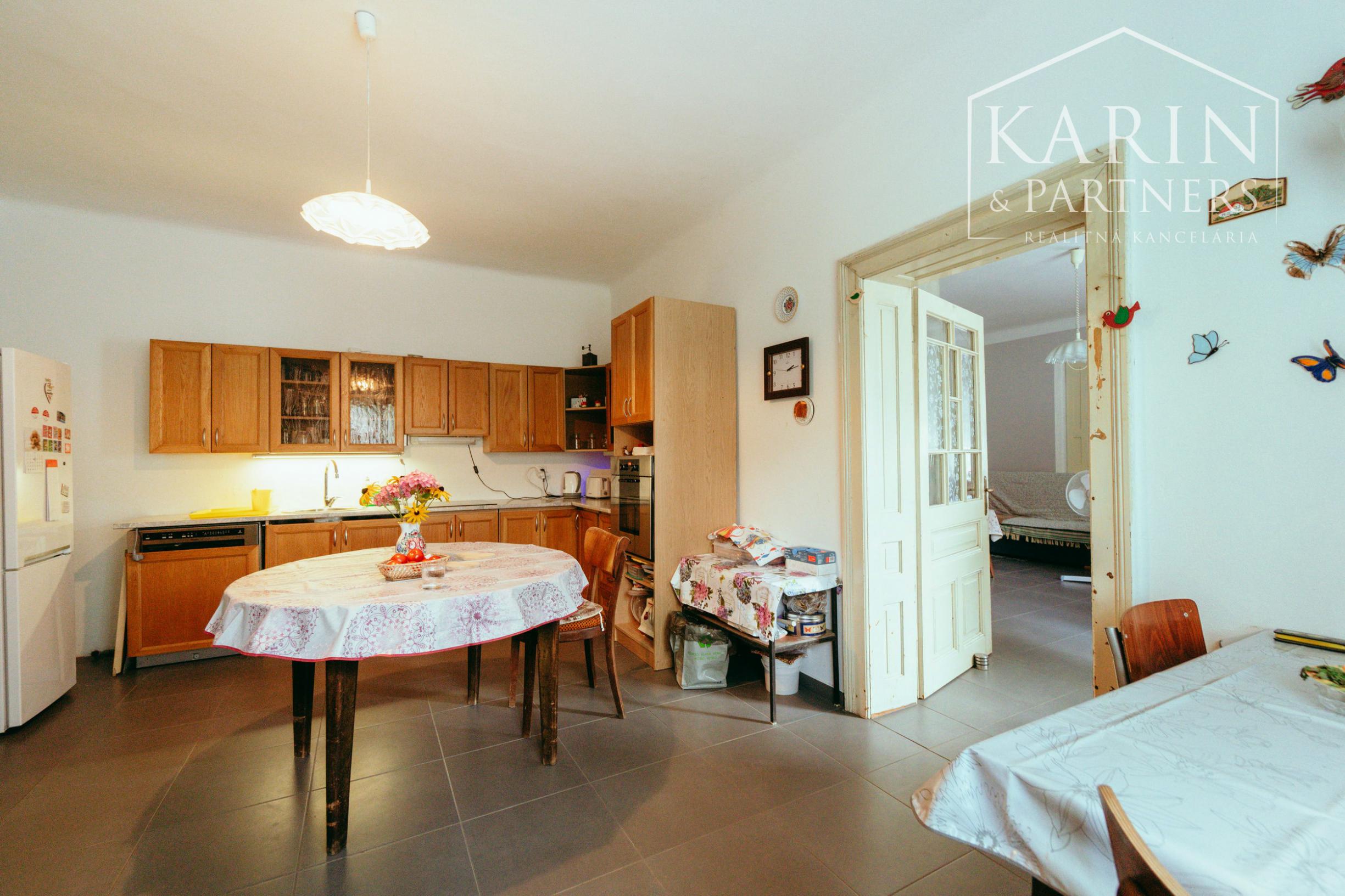 Vidiecky rodinný dom s krásnym pozemkom v Kuklove