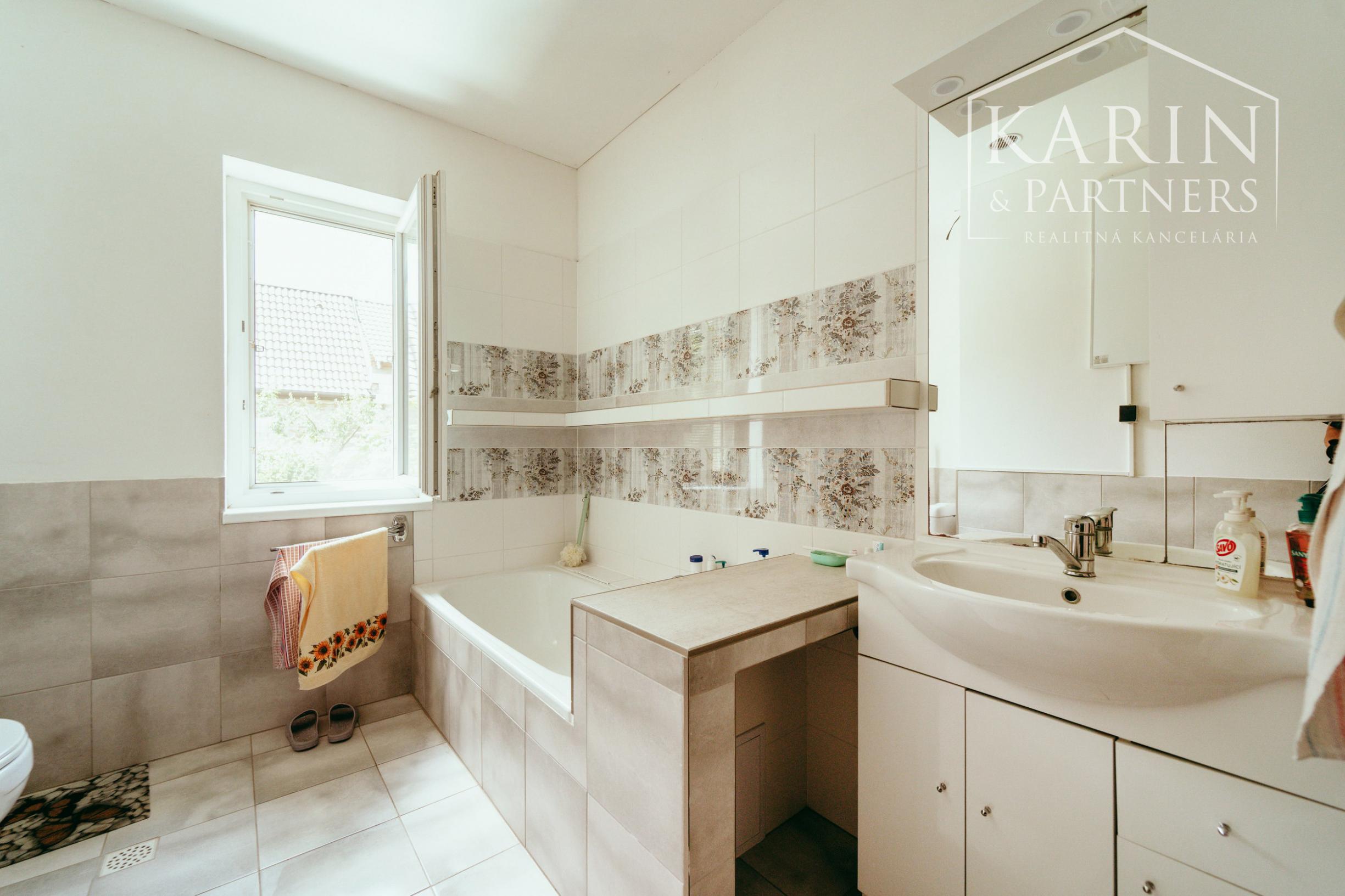 Vidiecky rodinný dom s krásnym pozemkom v Kuklove