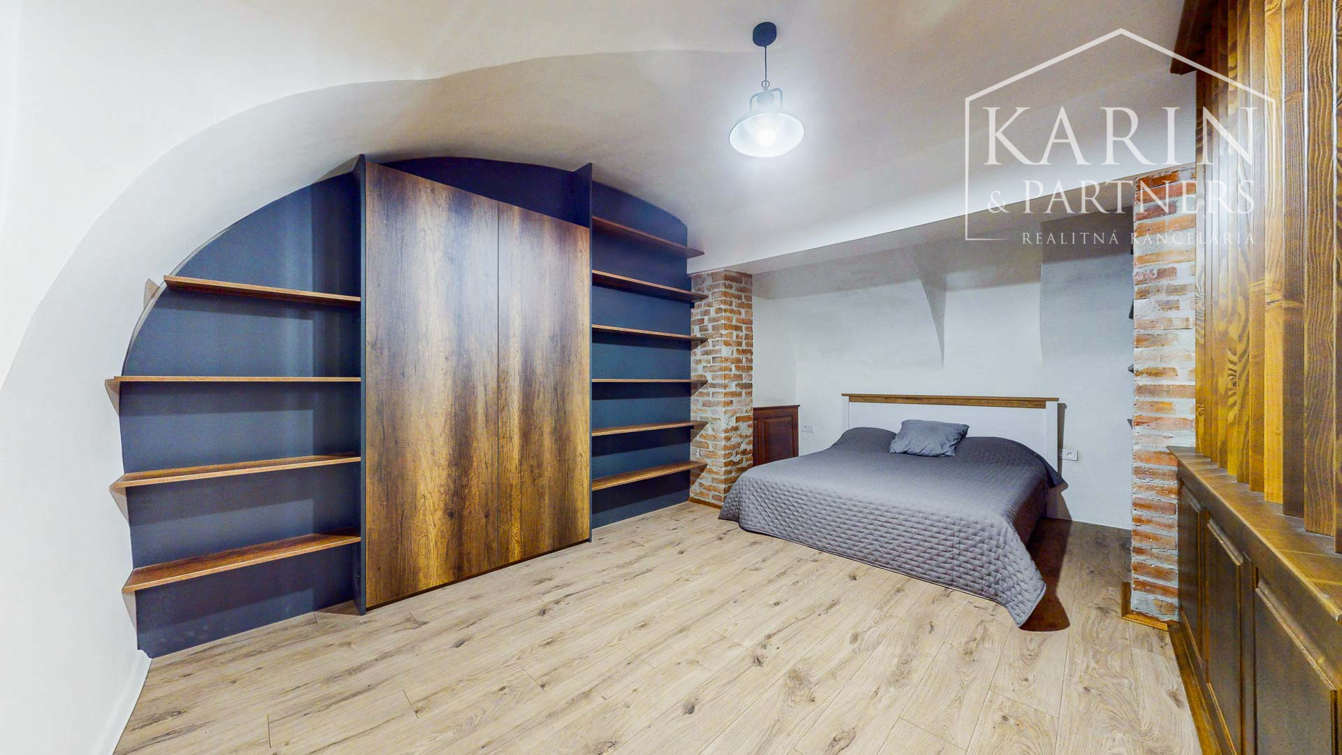 Exkluzívny nový apartmán v centre Banskej Štiavnice:  Spojenie moderného komfortu a historického šarmu