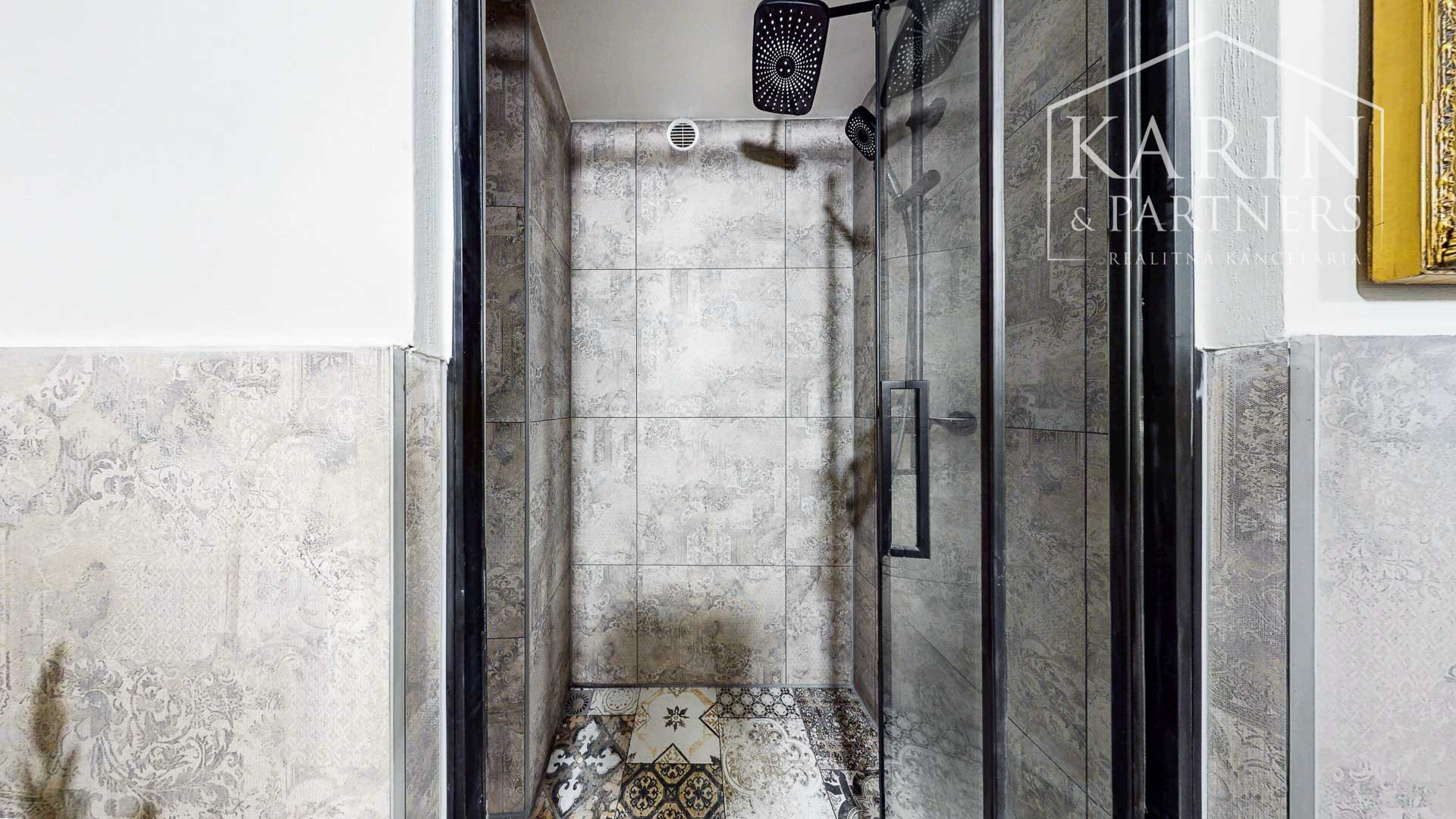 Exkluzívny nový apartmán v centre Banskej Štiavnice:  Spojenie moderného komfortu a historického šarmu