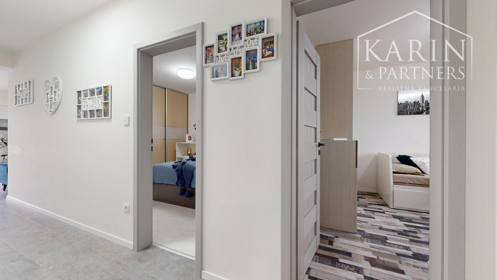 REZERVOVANÉ 4-izbový bungalov s bazénom | altánok | klimatizácia | krb