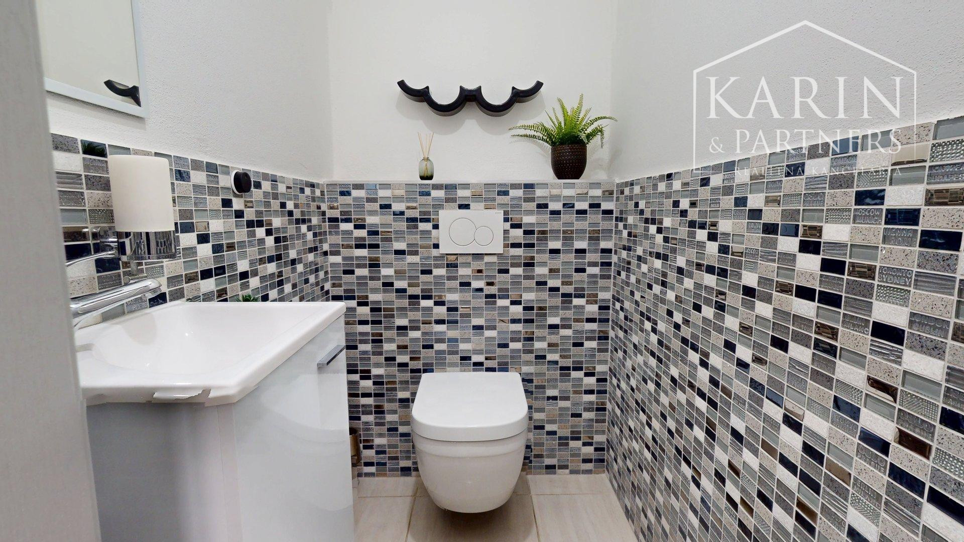 REZERVOVANÉ 4-izbový bungalov s bazénom | altánok | klimatizácia | krb