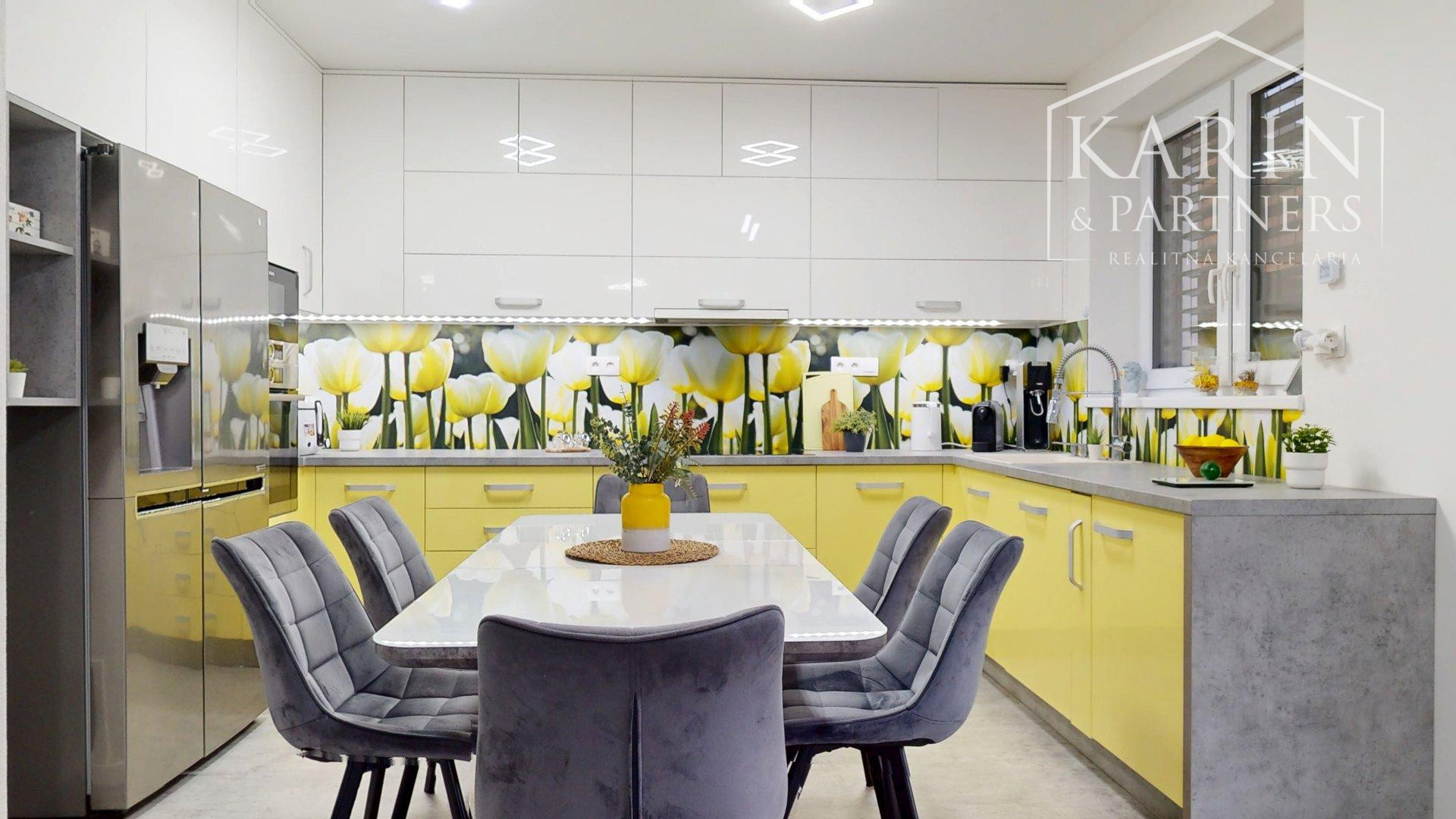 REZERVOVANÉ 4-izbový bungalov s bazénom | altánok | klimatizácia | krb