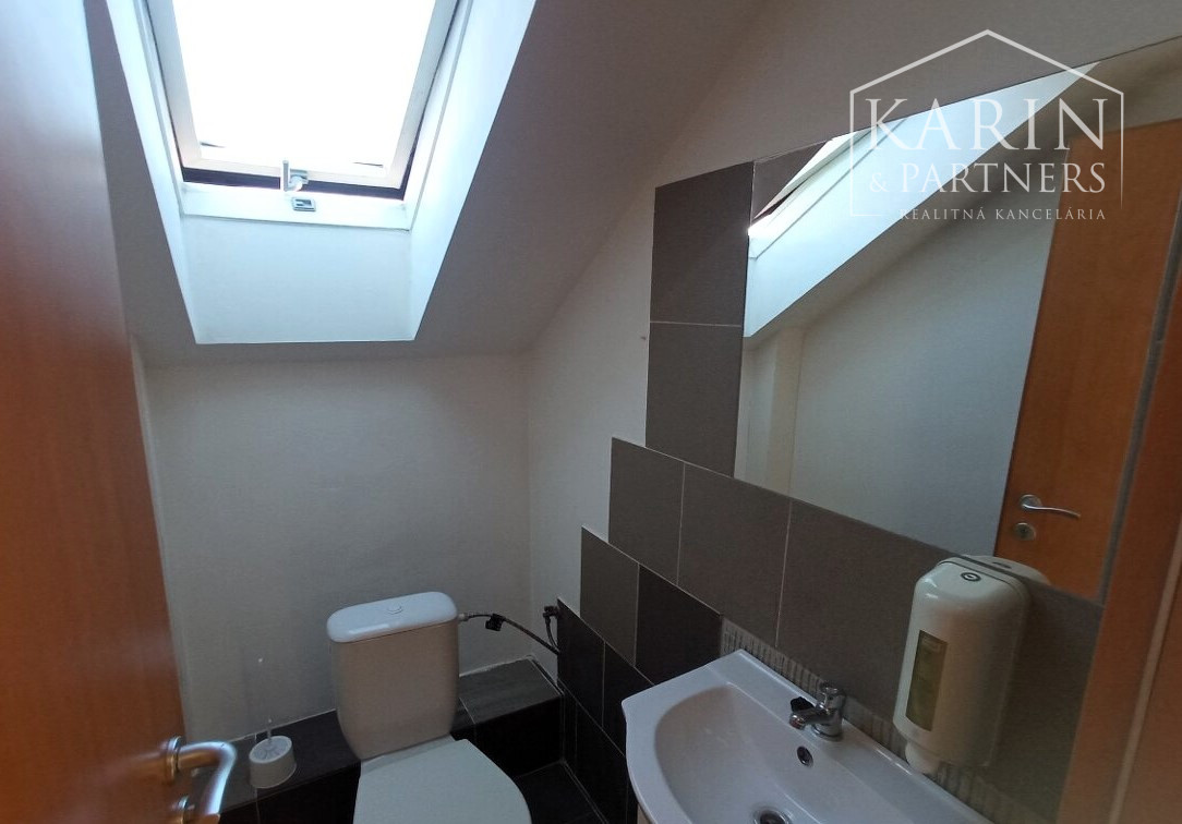 Prenájom 2-izbového bytu v tehlovej bytovke - novostavba – Nové Zámky