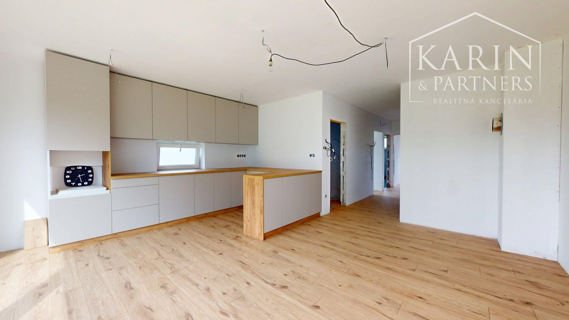 NÍZKOENERGETICKÝ DVOJDOM S DVOMI SAMOSTATNÝMI 5I JEDNOTKAMI