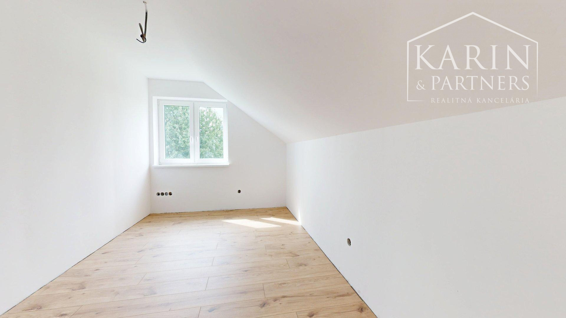 NÍZKOENERGETICKÝ DVOJDOM S DVOMI SAMOSTATNÝMI 5I JEDNOTKAMI