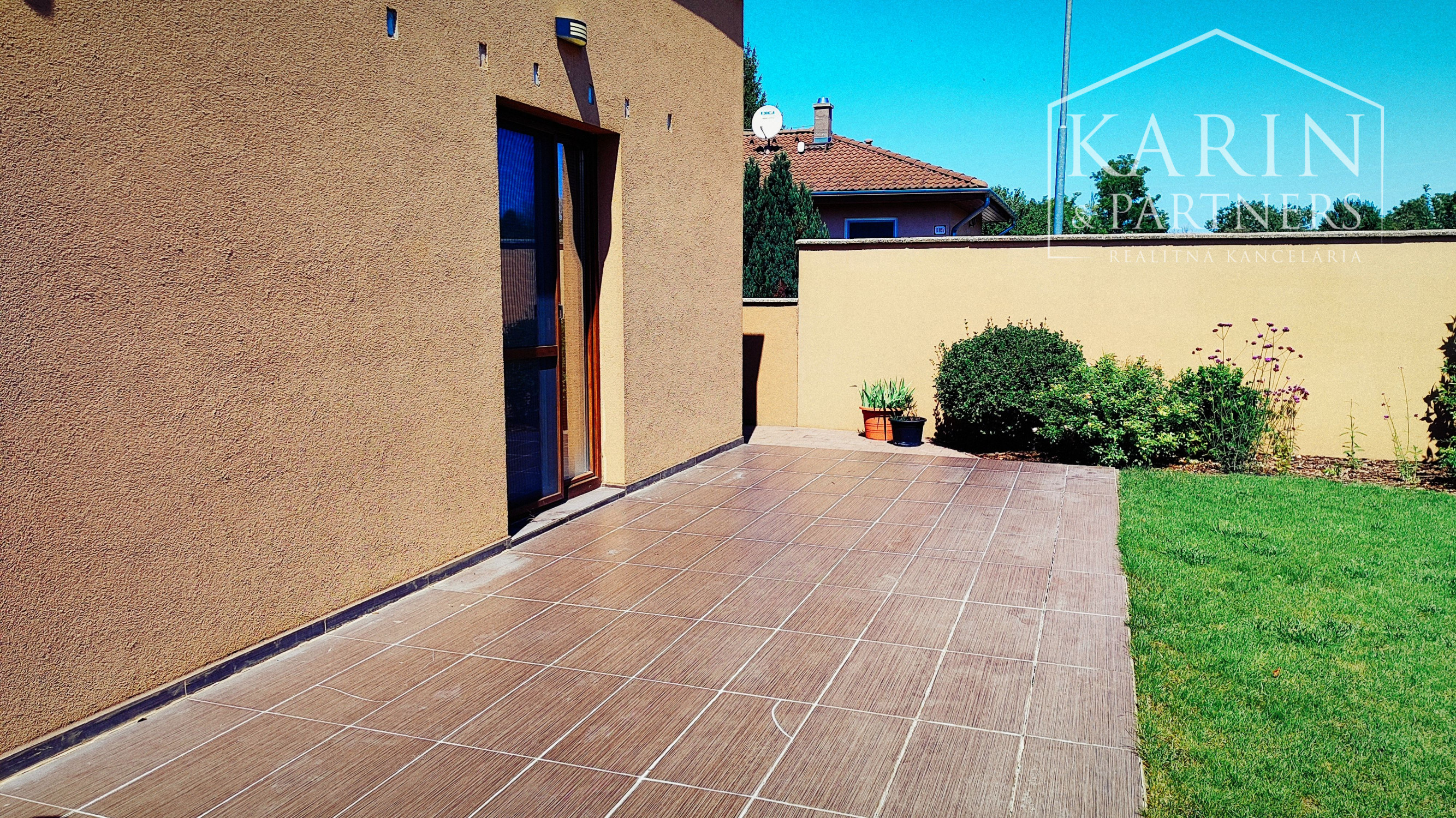 NA PRENÁJOM: 3izbový byt v rodinnom dome, s terasou a dvorom