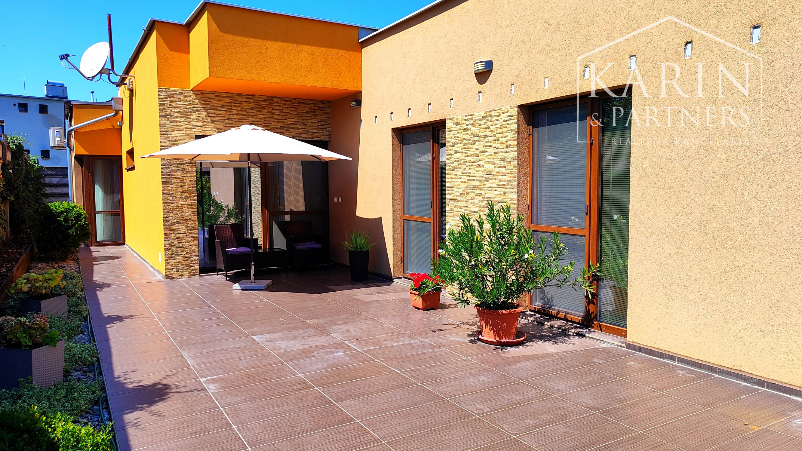 NA PRENÁJOM: 3izbový byt v rodinnom dome, s terasou a dvorom