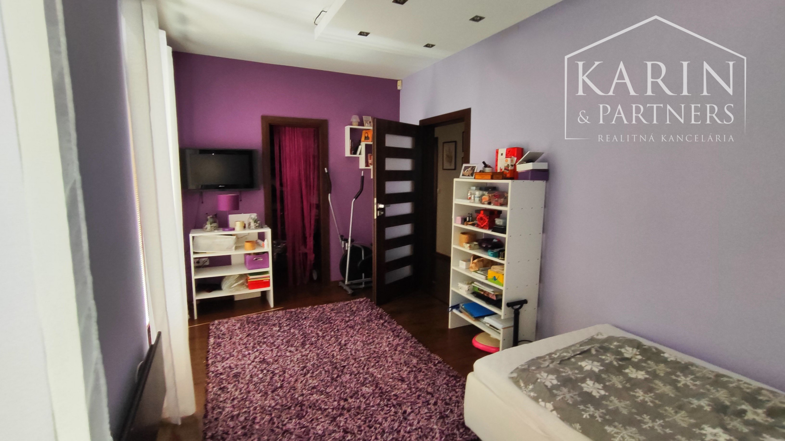 NA PRENÁJOM: 3izbový byt v rodinnom dome, s terasou a dvorom