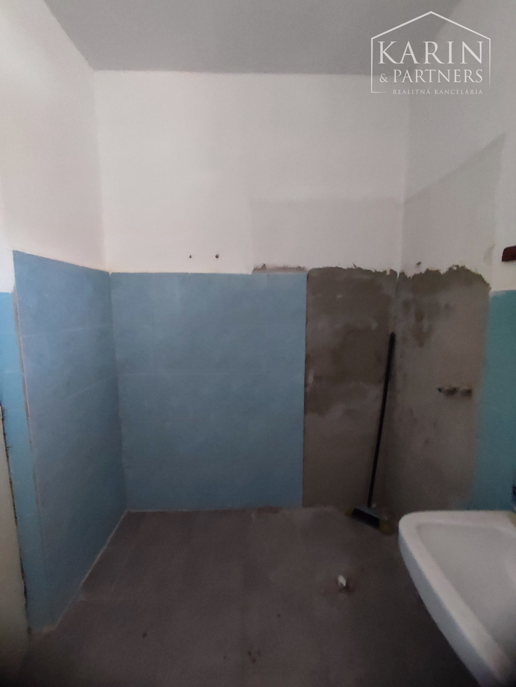 Na predaj rodinný dom v Trnovci nad Váhom – výborná lokalita, veľký pozemok