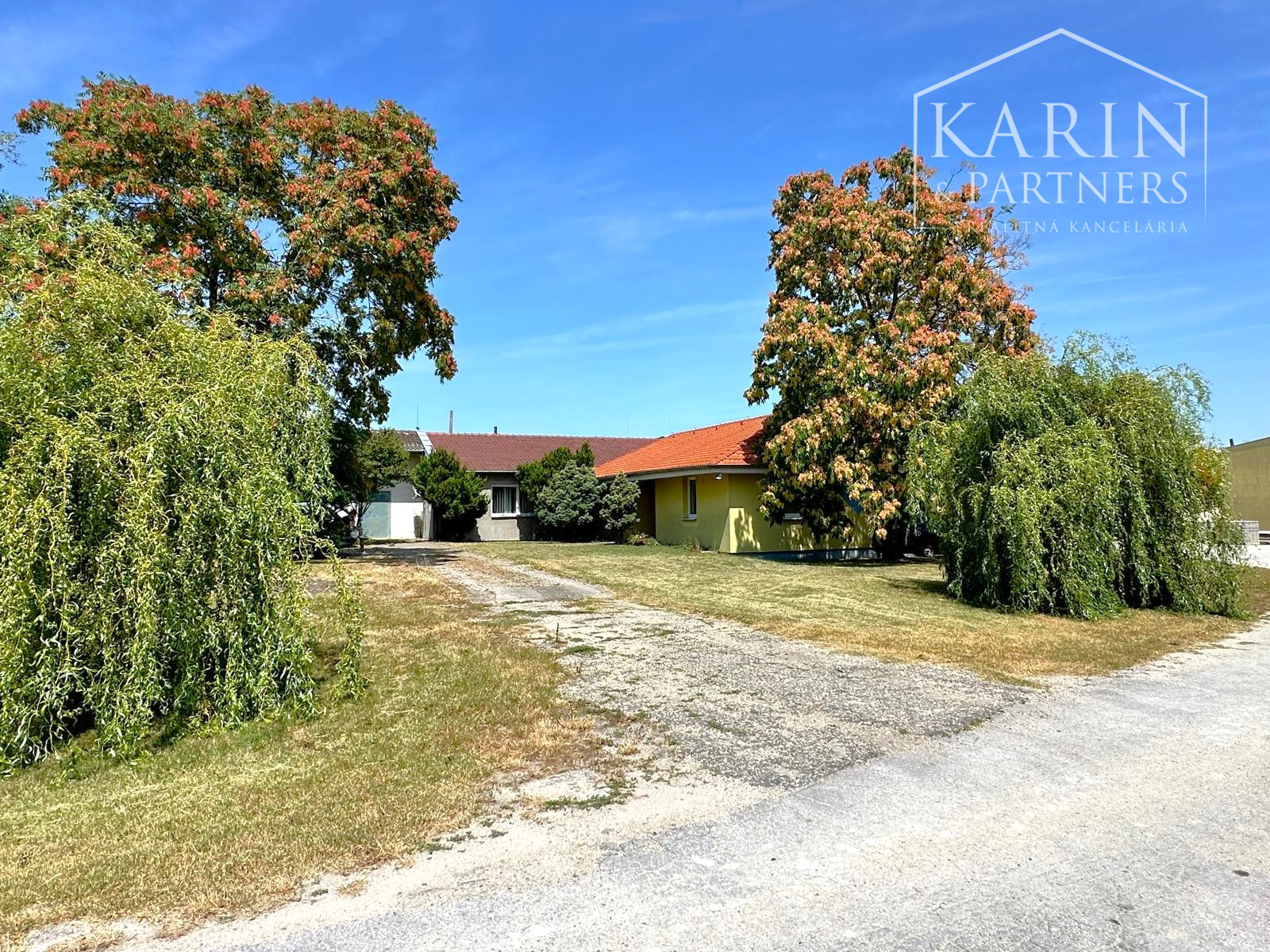 INVESTIČNÁ PRÍLEŽITOSŤ: LOGISTICKO-SKLADOVÝ AREÁL