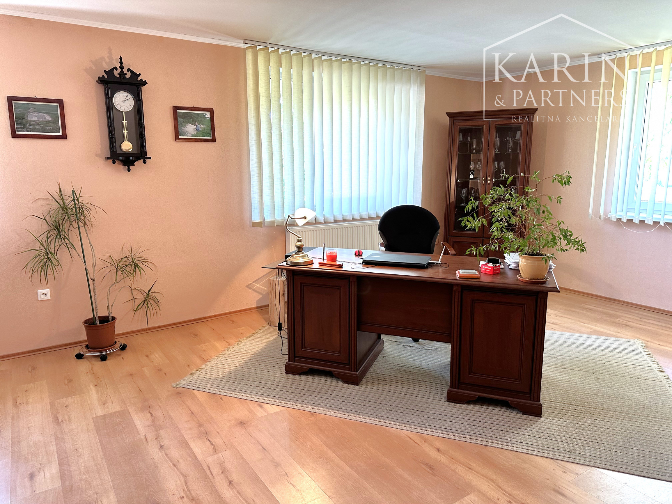 INVESTIČNÁ PRÍLEŽITOSŤ: LOGISTICKO-SKLADOVÝ AREÁL