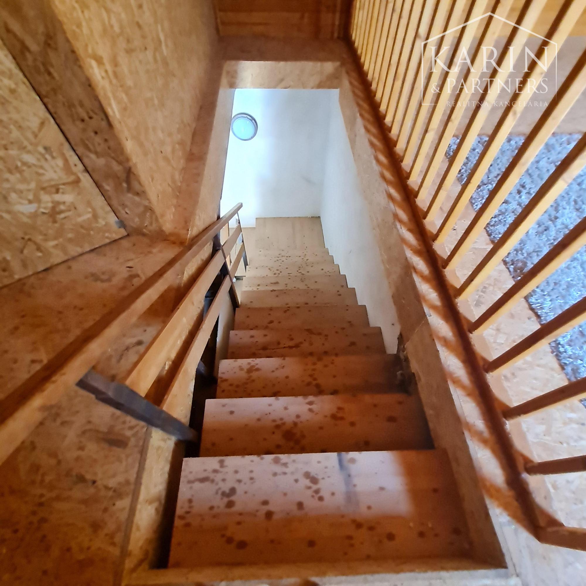 Predaj – Rodinný dom 7 izbový  v obci Tehla – Nitriansky kraj - okr. Levice. TOP PONUKA!