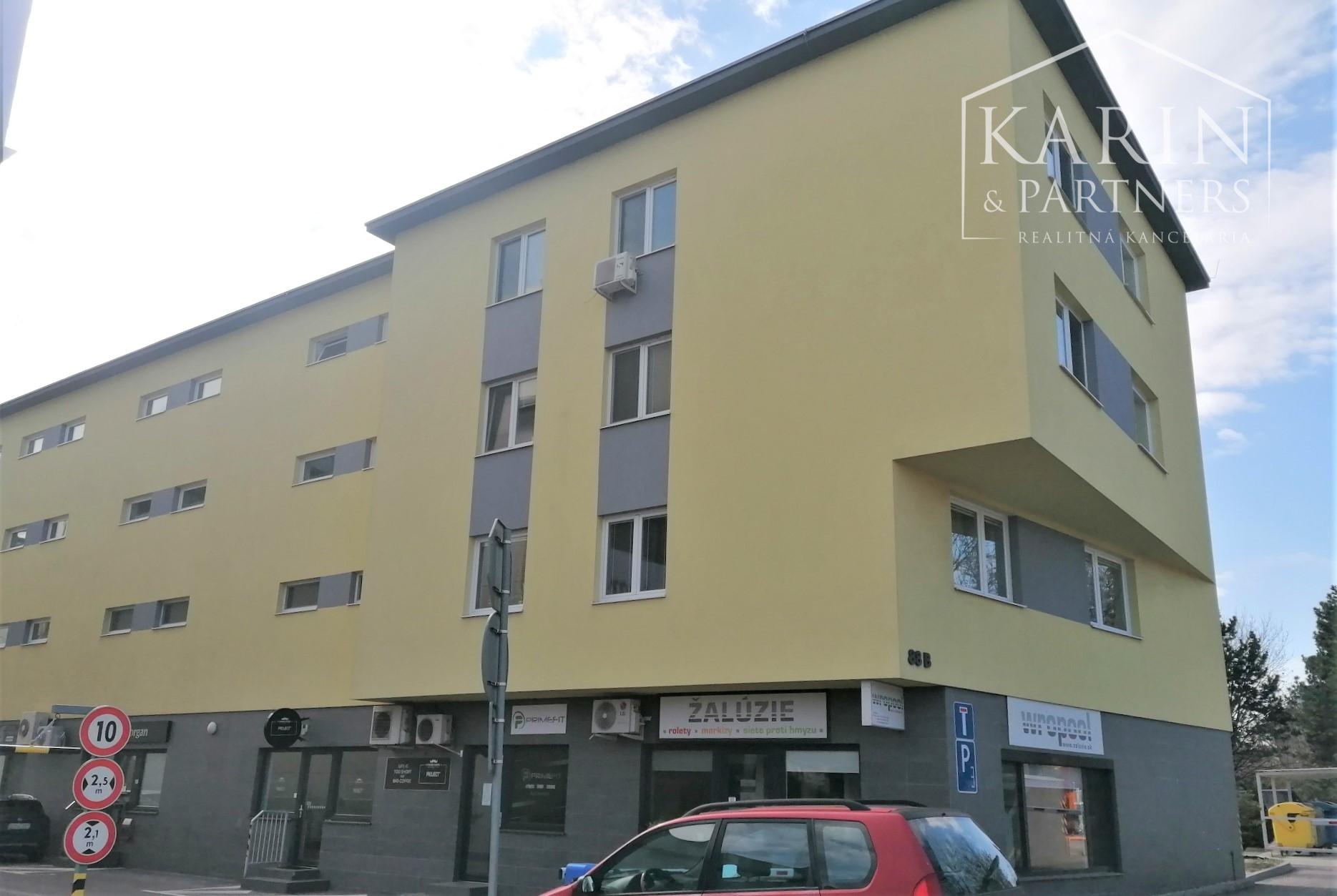 Prenájom – Obchodné priestory - 44 m2  cukrárska výrobňa, pekáreň, salón, služby, kancelárie - Račianska ulica - BA