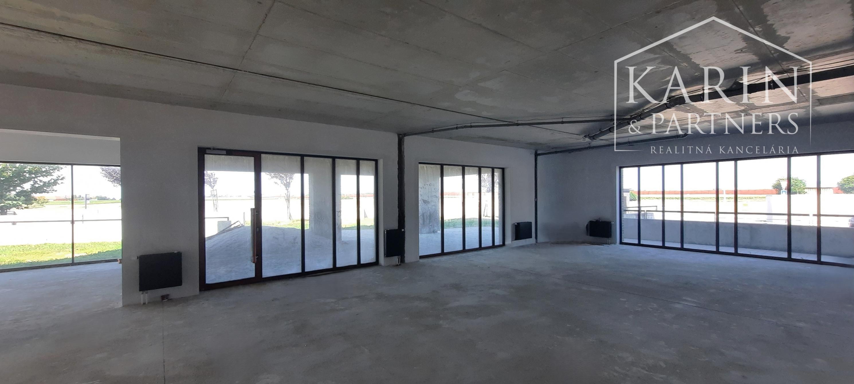 NA PREDAJ OBCHODNÝ PRIESTOR S TERASOU V PROJEKTE DVE SÝPKY, BRATISLAVA JAROVCE, CENA S DPH: 560.675 €