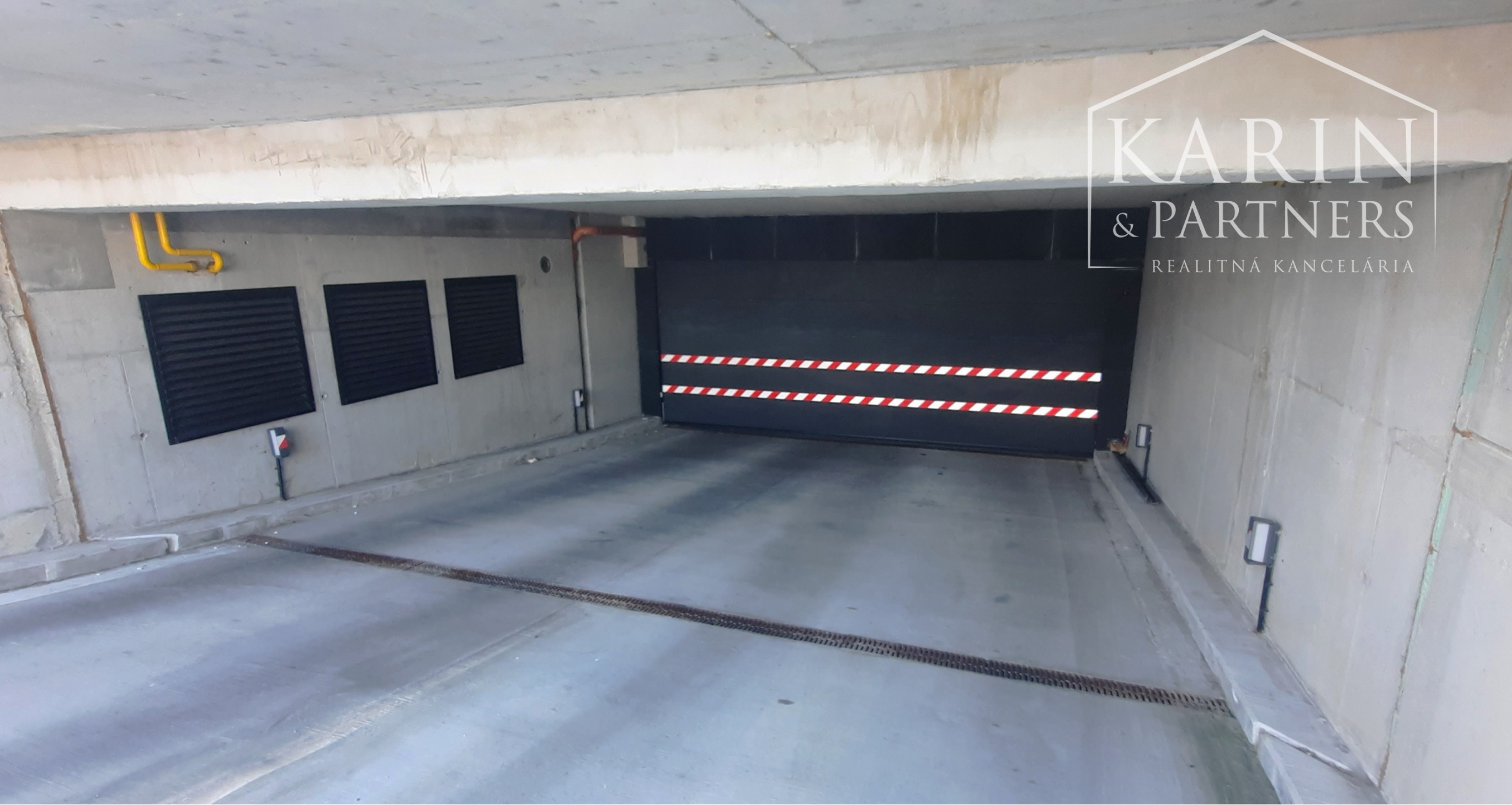 INVESTIČNÁ NEHNUTEĽNOSŤ NA PREDAJ: NOVOSTAVBA - DVE SÝPKY, BRATISLAVA, JAROVCE - 60 PARKOVACÍCH MIEST - CENA: V RK