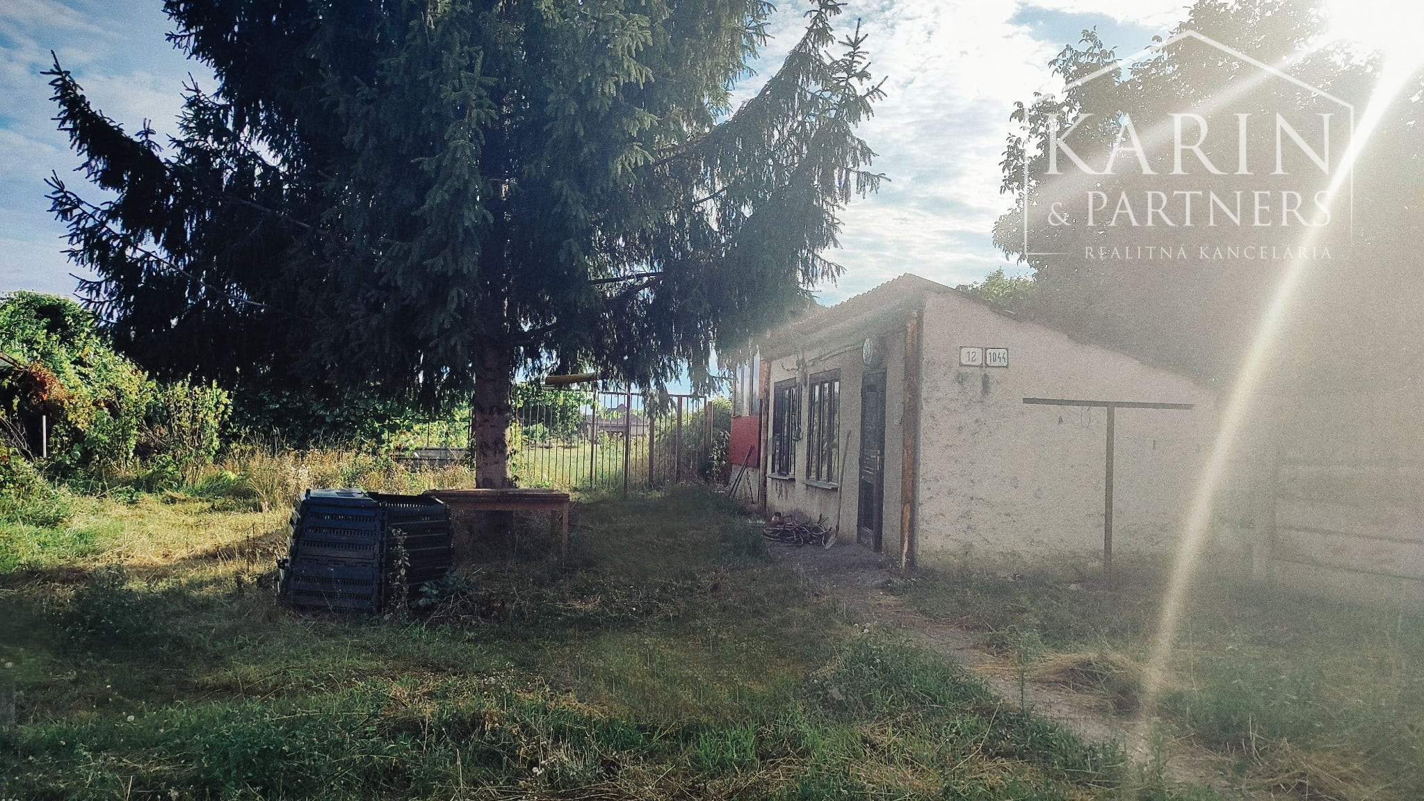 TOP ponuka: EXKLUZÍVNE Len U NÁS: Rodinný dom s potenciálom v pokojnej obci Palárikovo