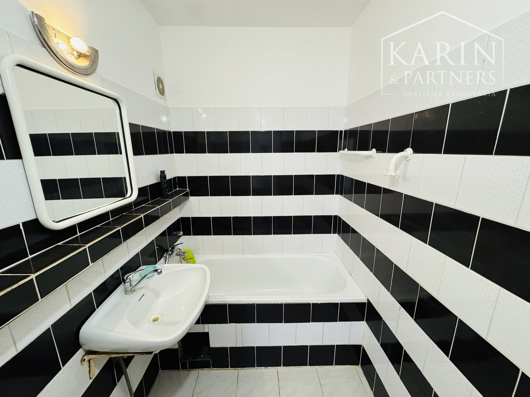 PREDÁME 3-IZBOVÝ BYT – ZÁHRADNÁ ULICA, SKALICA