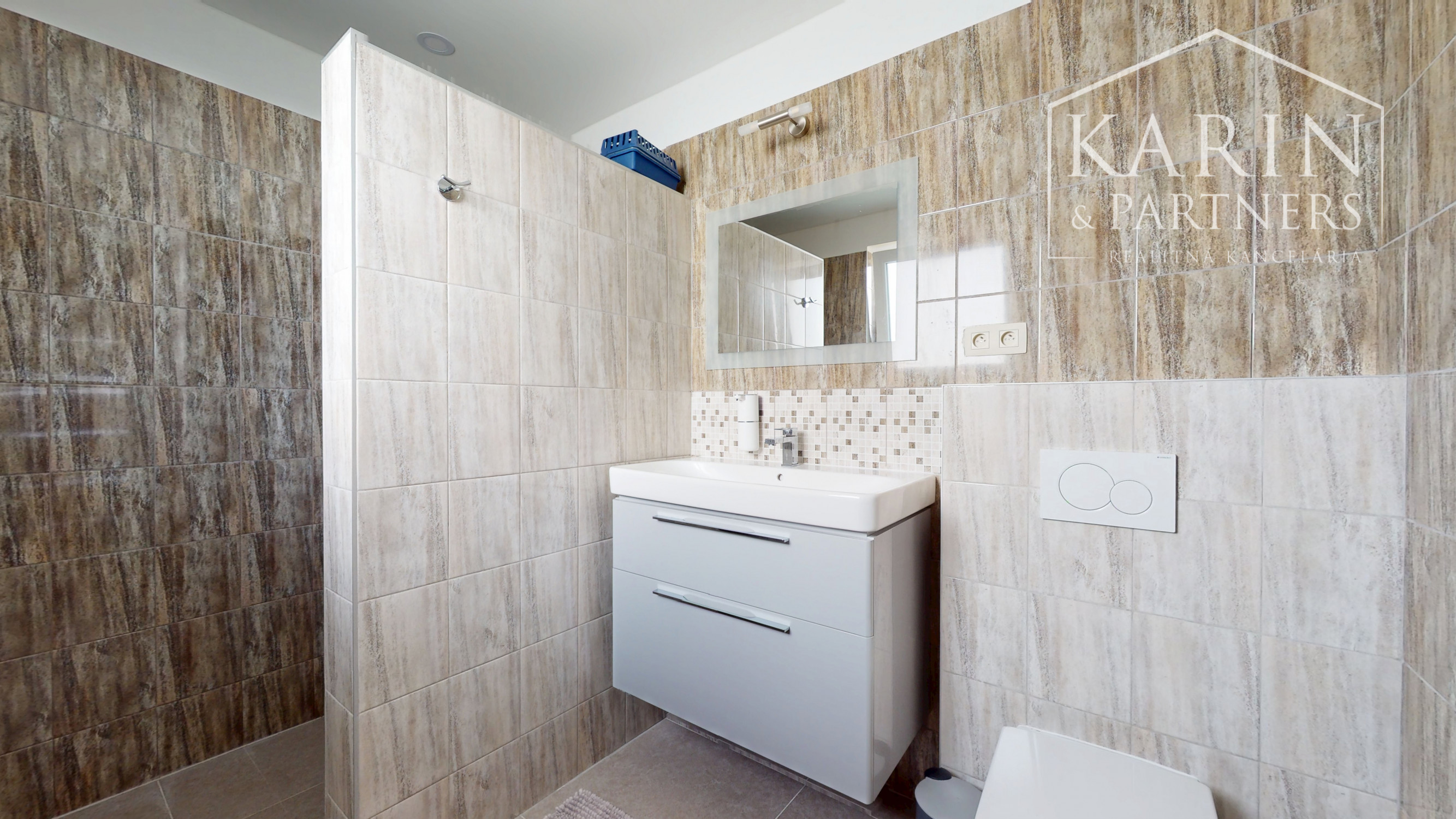 Na predaj: Štýlový 5-izbový rodinný dom s krásnou záhradou v obľúbenej lokalite Hrubá Borša