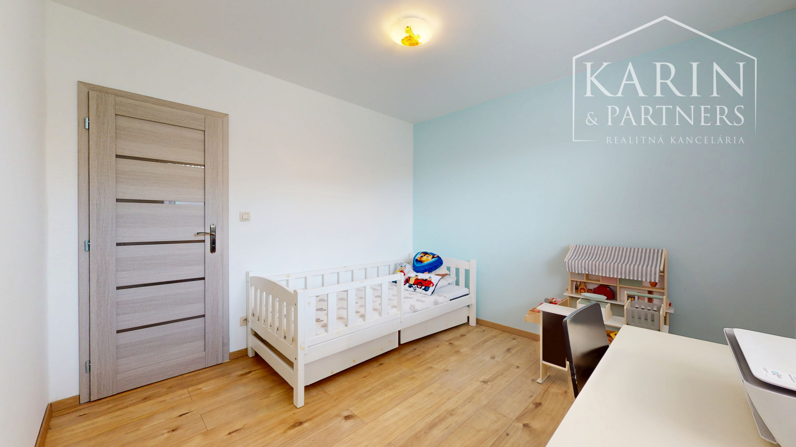 Na predaj: Štýlový 5-izbový rodinný dom s krásnou záhradou v obľúbenej lokalite Hrubá Borša