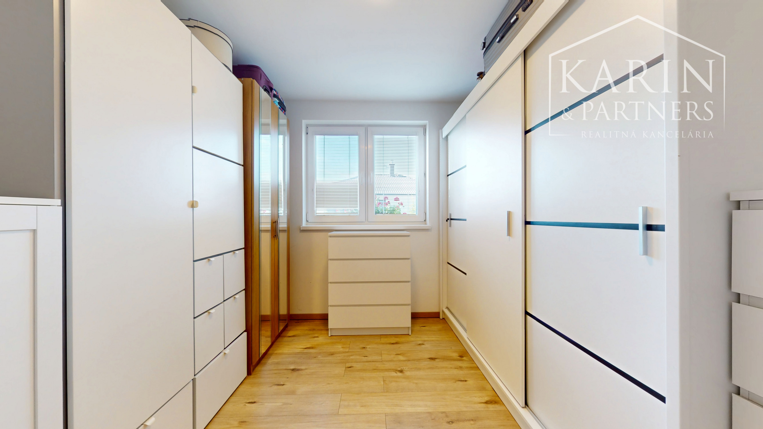 Na predaj: Štýlový 5-izbový rodinný dom s krásnou záhradou v obľúbenej lokalite Hrubá Borša