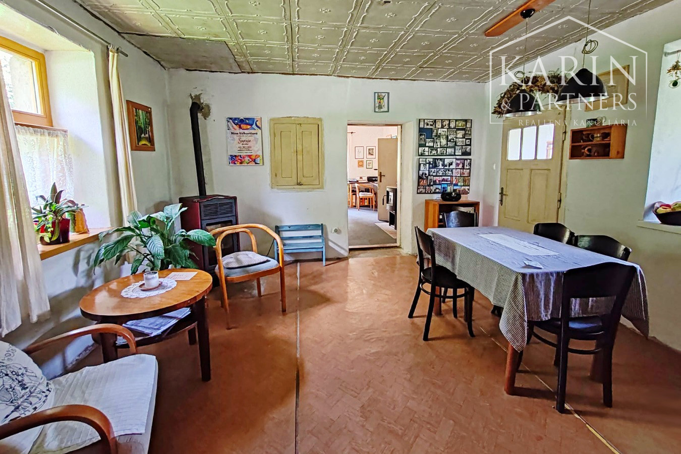 Chalupa pod lesom s ovocným sadom, 4144 m2, Nová Bošáca.