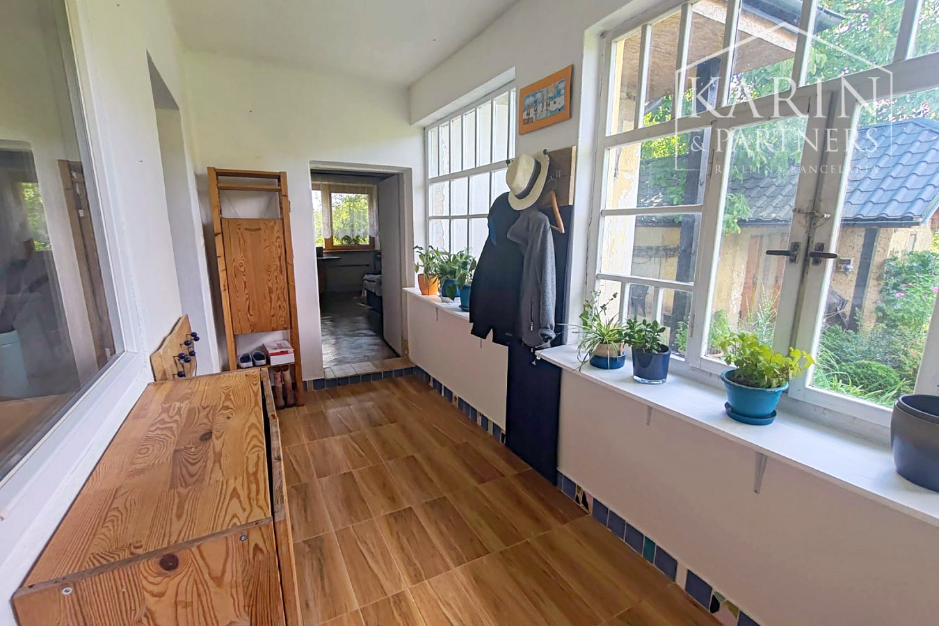 Chalupa pod lesom s ovocným sadom, 4144 m2, Nová Bošáca.