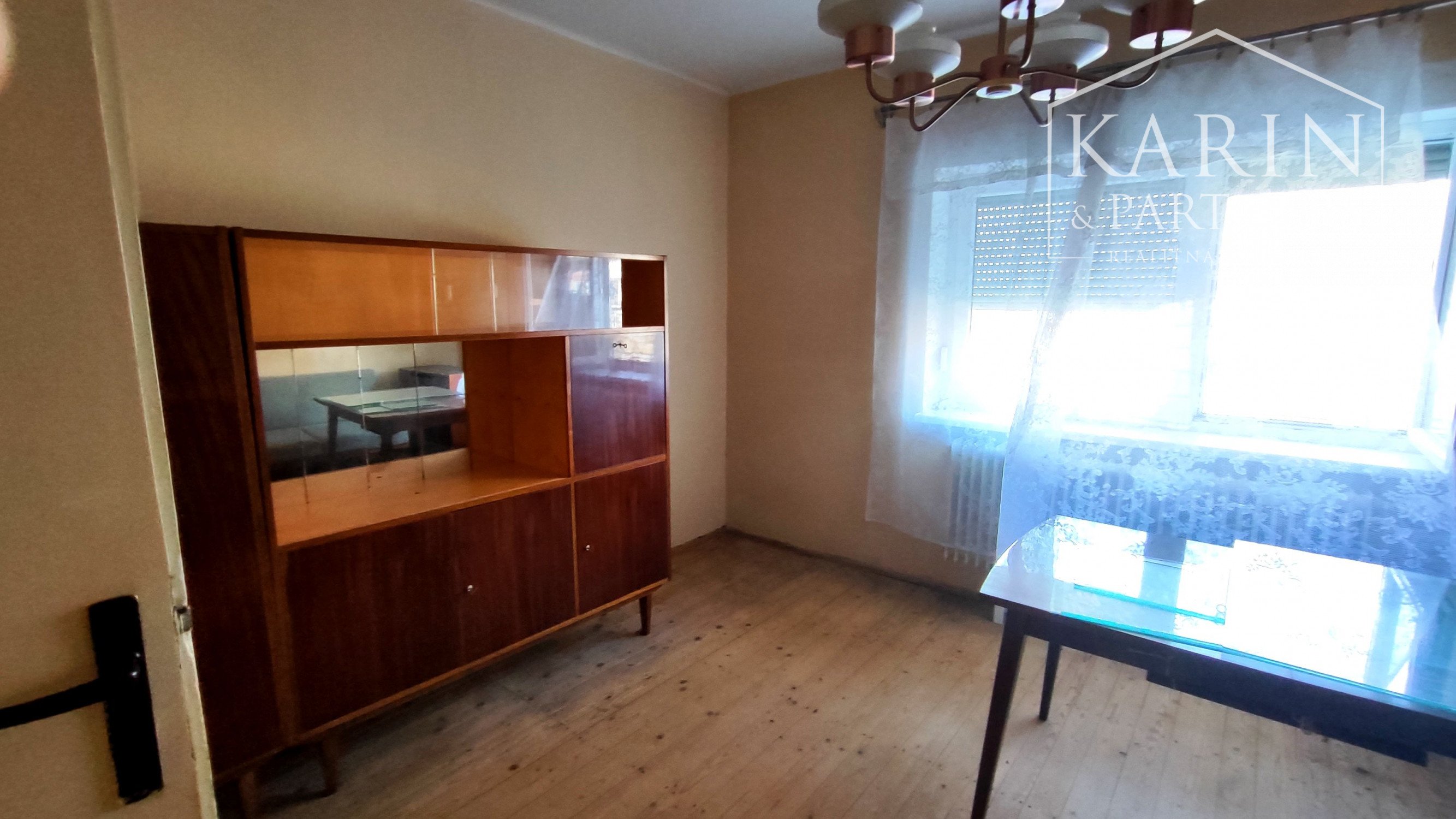 EXKLUZÍVNE: Rodinný dom na poz. 9á, garáž, Trnovec n/Váhom