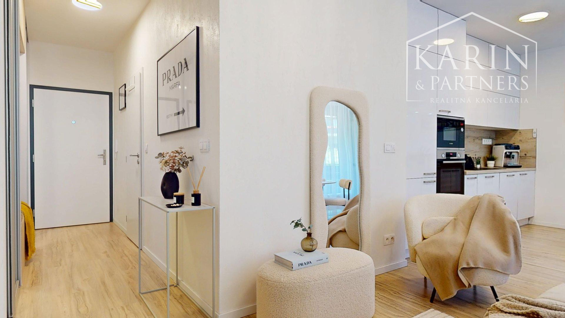 REZERVOVANÉ DIZAJNOVO ZARIADENÝ 2I BYT S BALKÓNOM | SLNEČNICE | ZÓNA MESTO