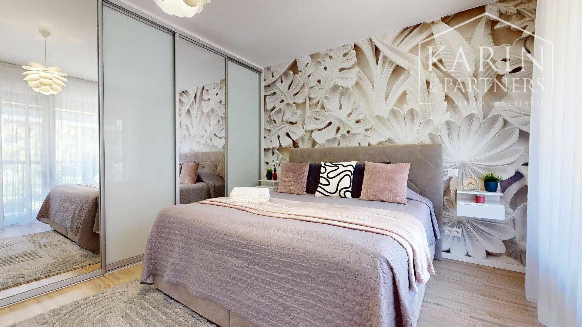 REZERVOVANÉ DIZAJNOVO ZARIADENÝ 2I BYT S BALKÓNOM | SLNEČNICE | ZÓNA MESTO