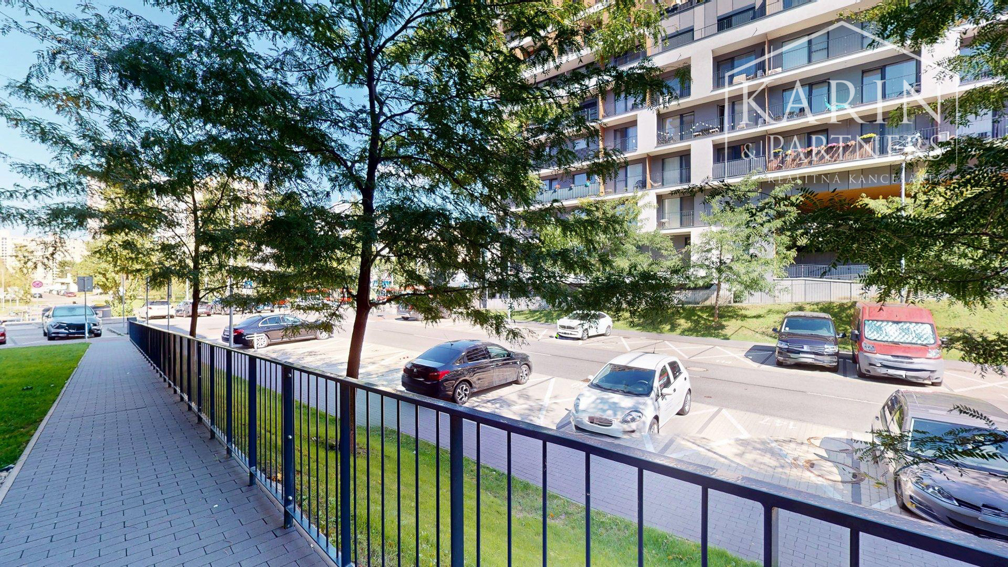 REZERVOVANÉ DIZAJNOVO ZARIADENÝ 2I BYT S BALKÓNOM | SLNEČNICE | ZÓNA MESTO