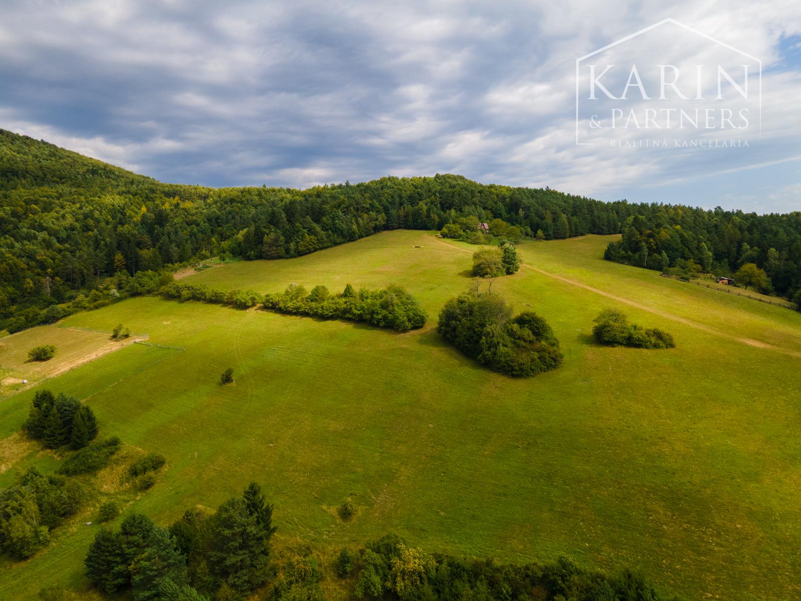 Pozemok s panoramatickými výhľadmi v Lysej pod Makytou 3345m²