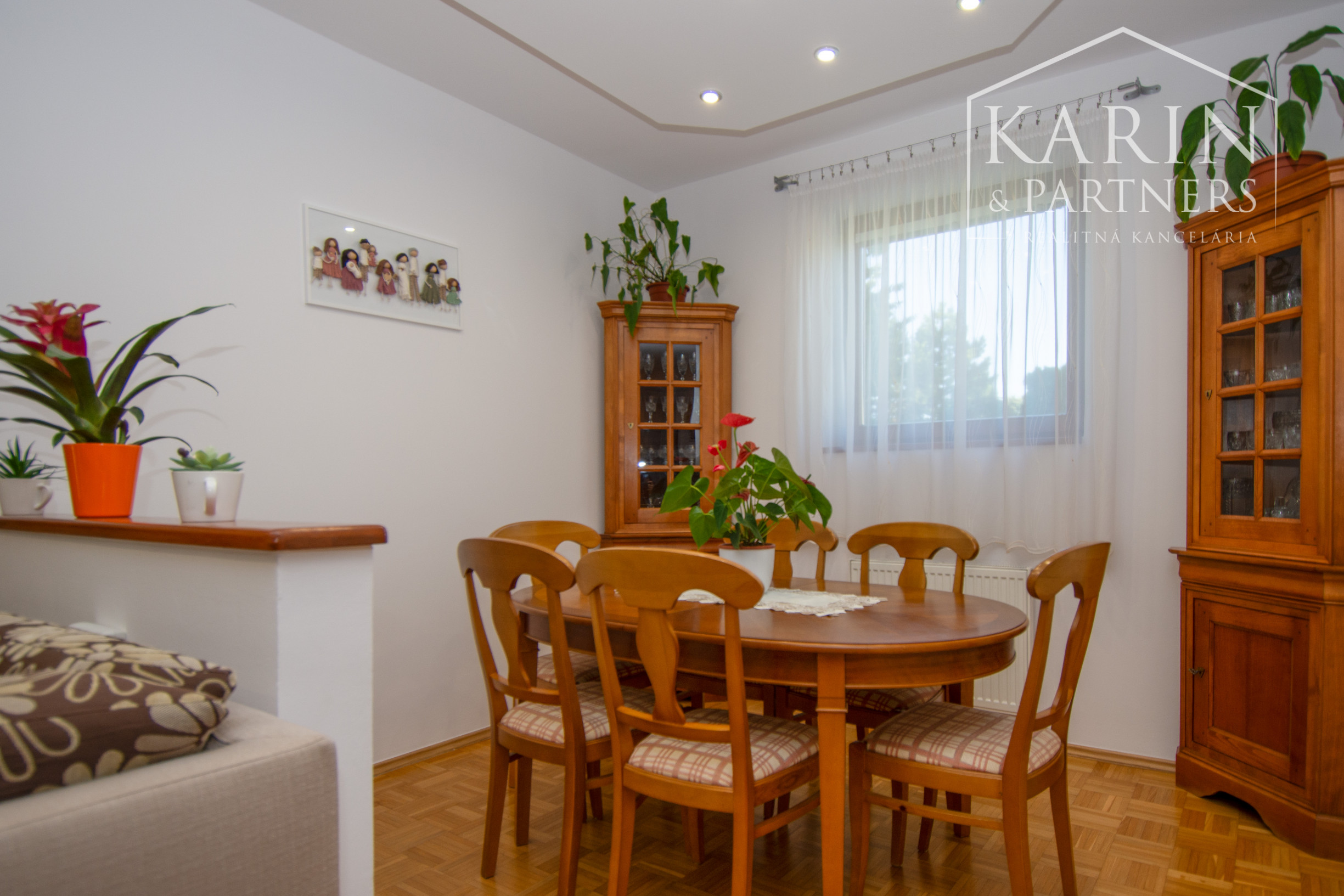 Na predaj krásny a priestranný  rodinný dom, Šamorín-Mliečno