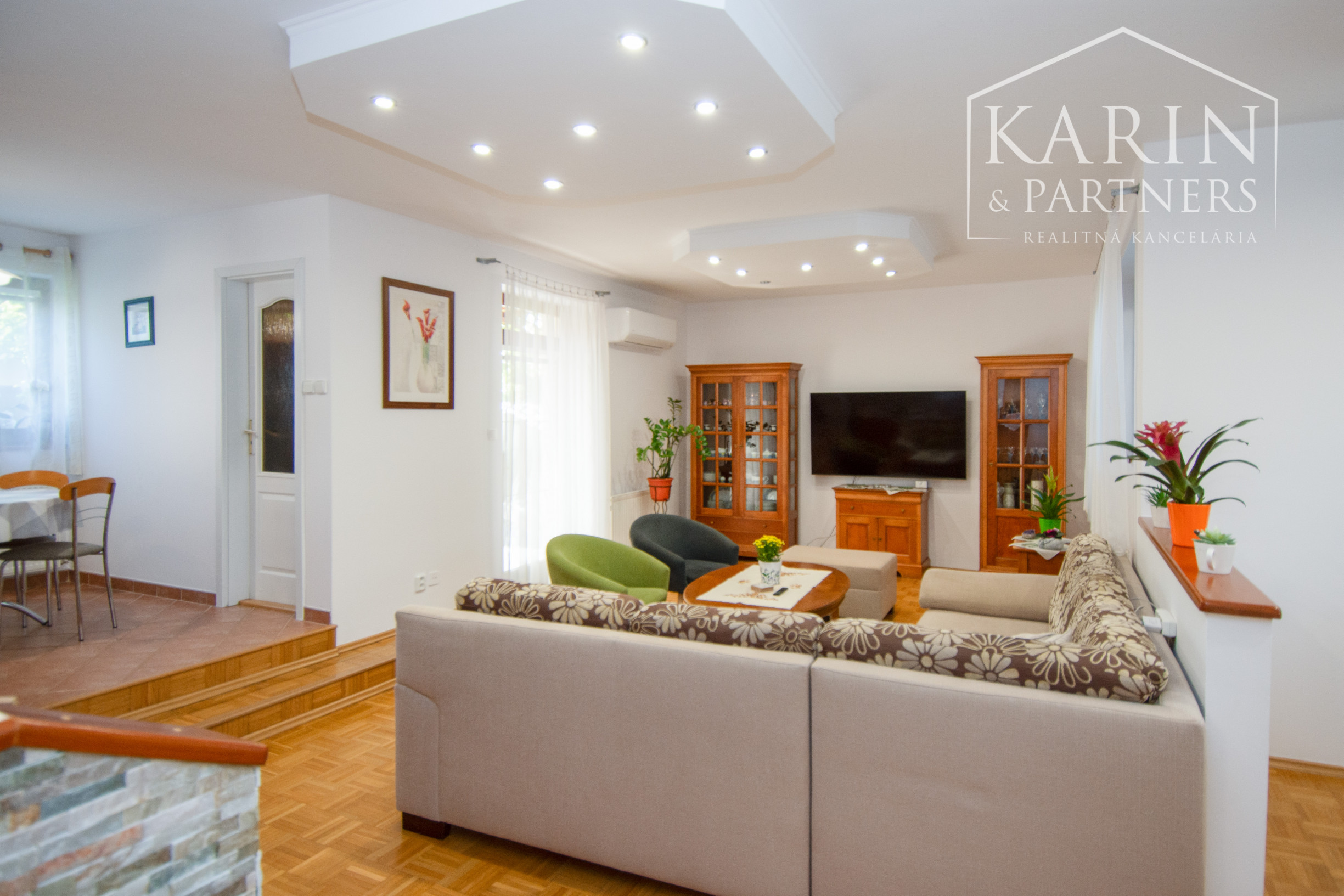 Na predaj krásny a priestranný  rodinný dom, Šamorín-Mliečno