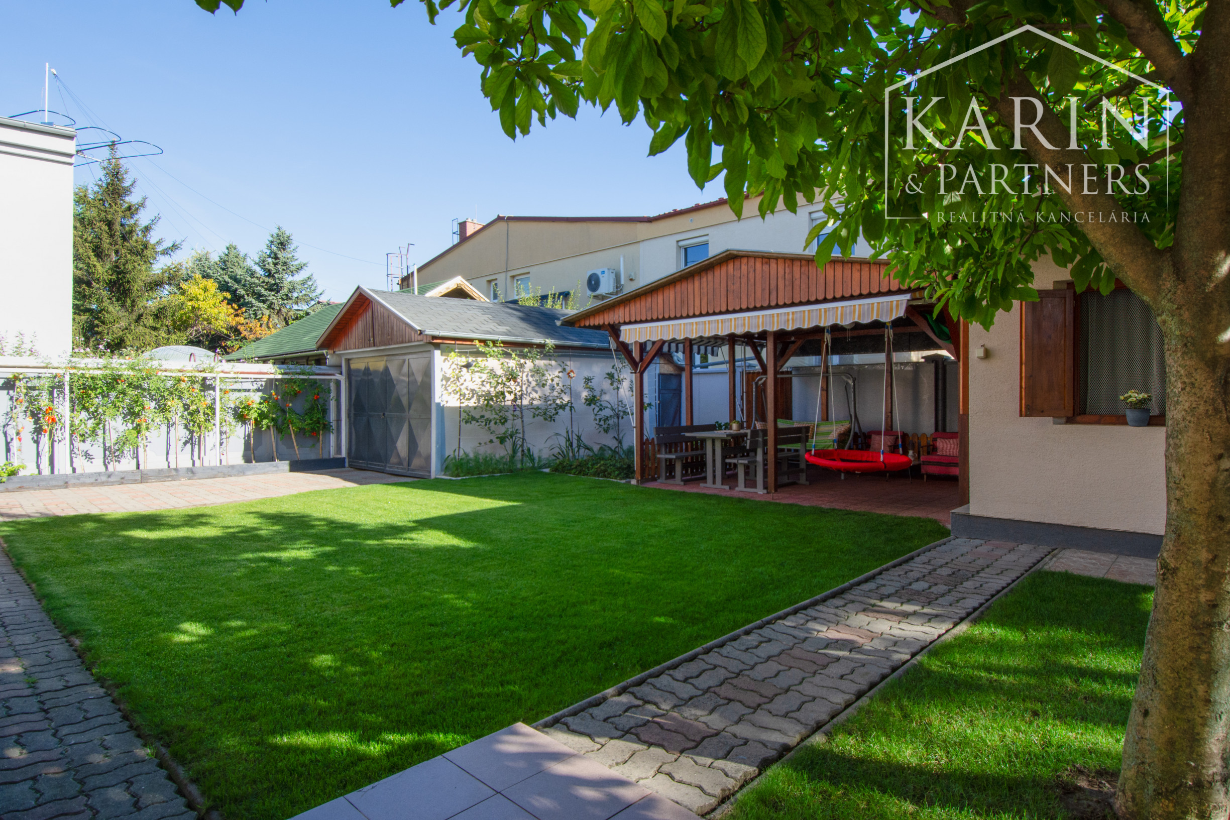 Na predaj krásny a priestranný  rodinný dom, Šamorín-Mliečno