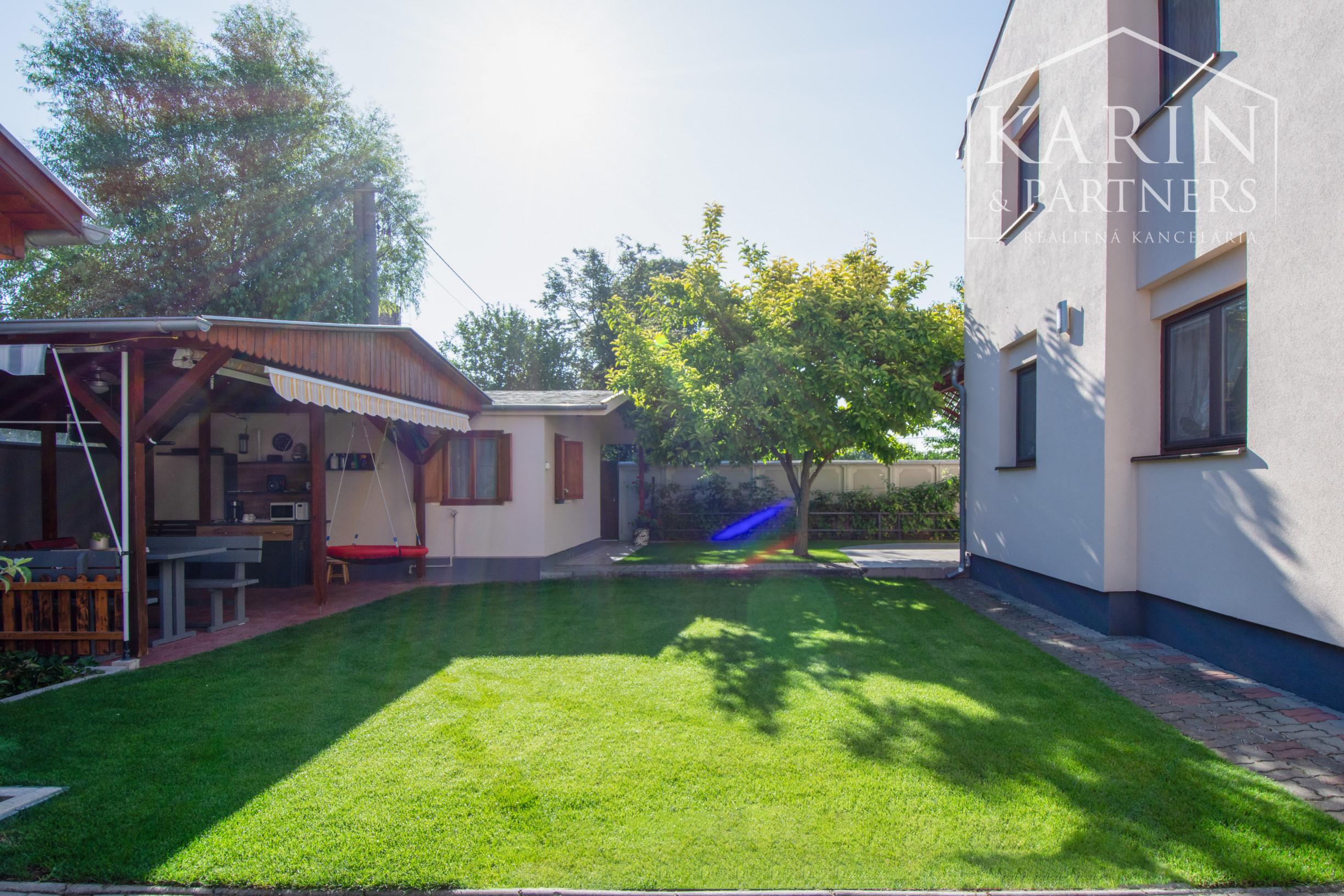 Na predaj krásny a priestranný  rodinný dom, Šamorín-Mliečno