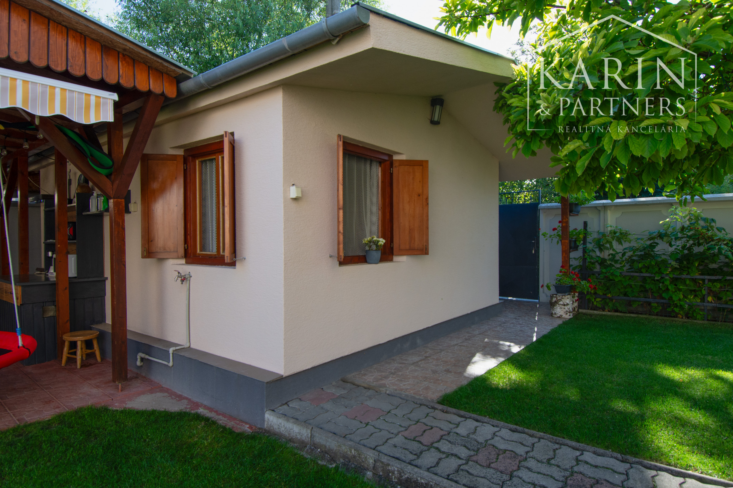 Na predaj krásny a priestranný  rodinný dom, Šamorín-Mliečno