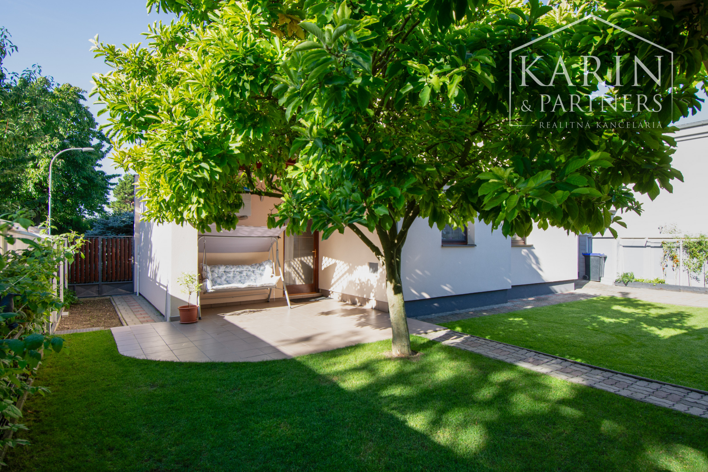 Na predaj krásny a priestranný  rodinný dom, Šamorín-Mliečno